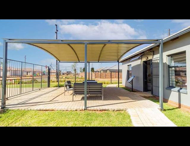 3 BEDROOM HOUSE FOR SALE IN PROTEA GLEN